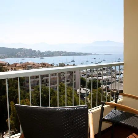 Castel Vecchio Hotel 3*