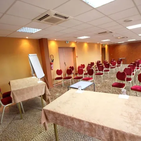 Hotel Castel Vecchio 3*