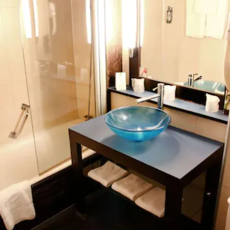 卡斯特尔维西诺酒店 3* 阿雅克肖